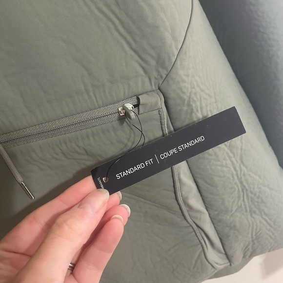 NWT Nike Tech Pack Cropped Hoodie - Picture 4 of 6